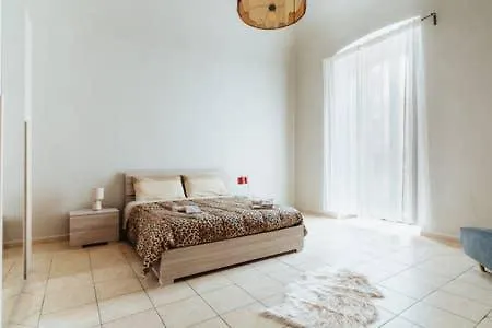 Flores דירה